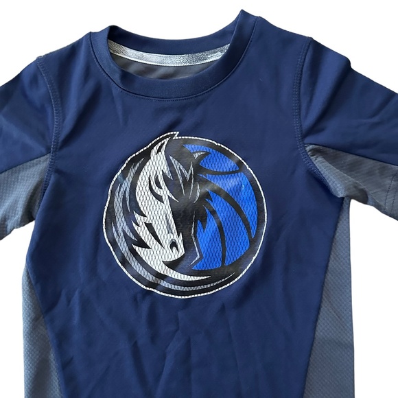 NBA Dallas Mavericks Size Small 4 Years T Shirt Short Sleeve NWT - Picture 7 of 8